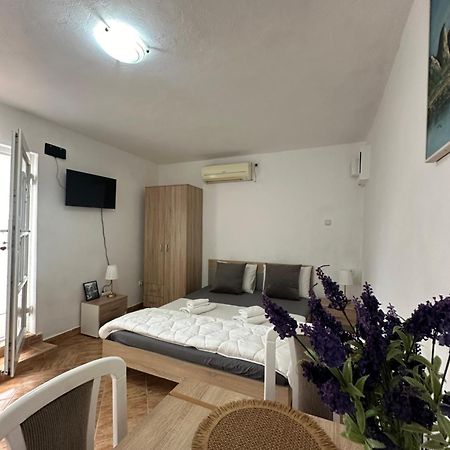 Apartman Nina Рисан Экстерьер фото