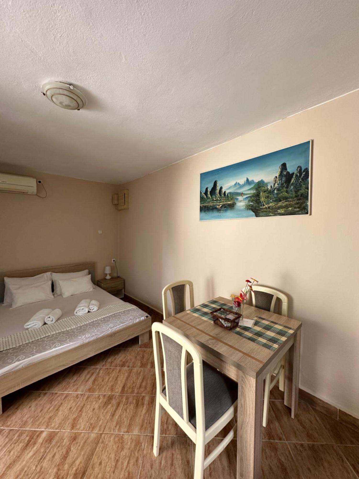 Apartman Nina Рисан Экстерьер фото